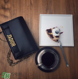jadior是什么品牌？jadior和dior有什么區(qū)別？