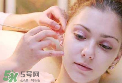 為什么掏耳朵會(huì)咳嗽？掏耳朵咳嗽是什么原因