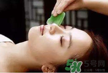 刮痧板每天刮臉好嗎？刮痧板刮臉后要洗臉嗎