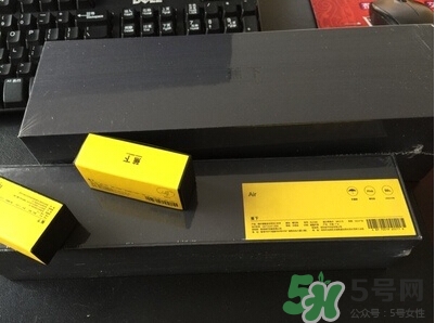 蕉下太陽傘怎么收？蕉下小黑傘太陽傘怎么打開？