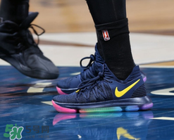 nike kd 10 be true彩虹配色實物怎么樣？杜蘭特10彩虹底照片曝光