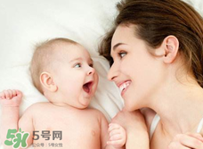 哄寶寶睡覺可以搖晃嗎？哄寶寶睡覺搖晃有害嗎？