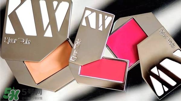 Kjaer Weis口紅怎么樣？Kjaer Weis口紅色號(hào)試色