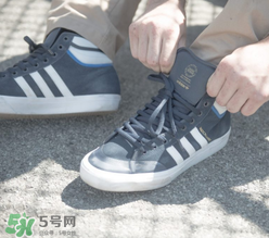 adidas matchcourt high rx2新款滑板鞋什么時(shí)候發(fā)售？