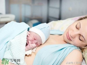 早產(chǎn)兒的發(fā)育和正常嬰兒一樣嗎？早產(chǎn)兒發(fā)育會遲緩嗎？