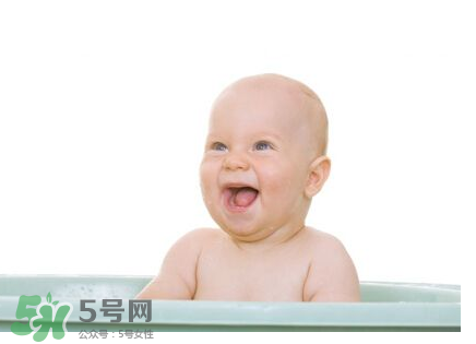 寶寶能用艾葉水洗澡嗎？嬰兒能用艾葉水洗澡嗎？