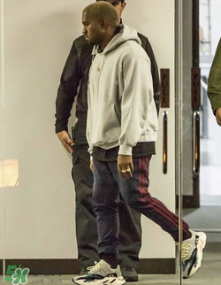 adidas yeezy runner什么時候發(fā)售？阿迪達斯yeezy runner發(fā)售時間
