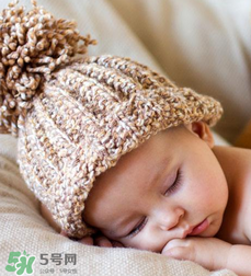 寶寶枕頭高了會怎么樣？寶寶枕頭高的危害