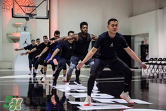 nike react怎么樣？nike react上腳什么感覺(jué)？
