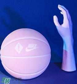 pigalle與nikelab2017聯(lián)名系列什么時候發(fā)售？