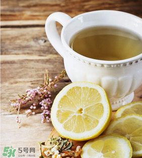 喝茶能吃杏嗎？喝茶可以吃杏嗎？