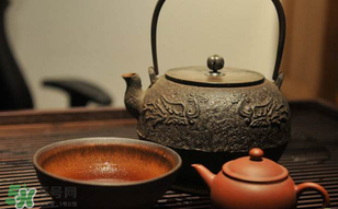 喝茶能吃杏嗎？喝茶可以吃杏嗎？
