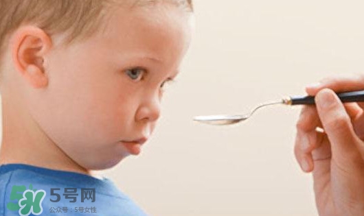 感冒藥和咳嗽藥能一起吃嗎？咳嗽藥可以和感冒藥一起吃嗎