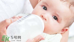 嬰幼兒奶粉為什么會有腥味 奶粉有腥味是正常的嗎？