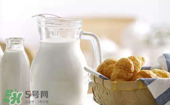 奶粉哪個(gè)國家的最好？奶粉哪個(gè)國家的奶源好？