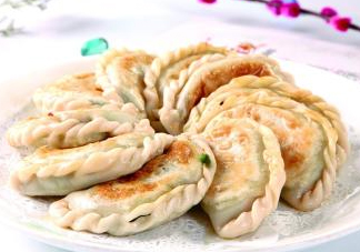 韭菜盒子用什么水和面？韭菜盒子和面用冷水還是熱水