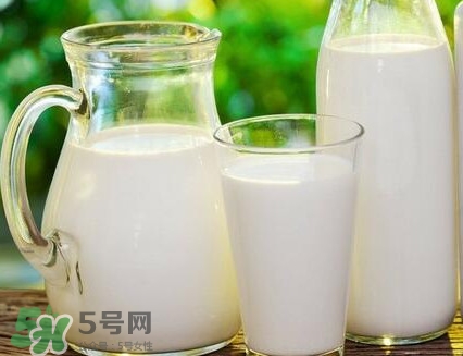 脫脂牛奶熱量高嗎？脫脂牛奶會發(fā)胖嗎
