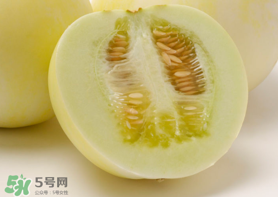 藍(lán)莓和香瓜能一起吃嗎？藍(lán)莓和香瓜能同時(shí)吃？