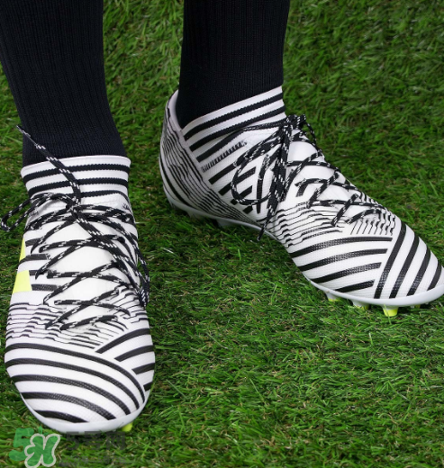 adidas nemeziz 17+怎么樣？阿迪達(dá)斯斑馬足球鞋測(cè)評(píng)