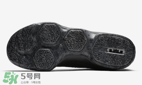 nike lebron 14 low triple black純黑配色多少錢？