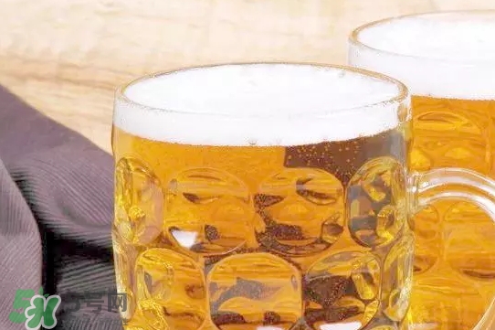啤酒打開了隔夜還能喝嗎？喝隔夜的啤酒有什么危害？