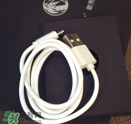 dayshow補水儀怎么充電？dayshow補水儀怎么加水