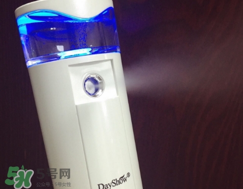 dayshow補水儀怎么充電？dayshow補水儀怎么加水