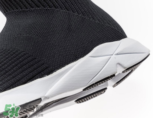 reebok sock runner ultraknit銳步超長襪子鞋多少錢？