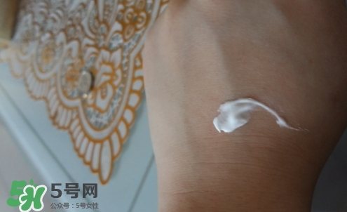 肌膚之食素顏霜怎么用？肌膚之食素顏霜使用方法