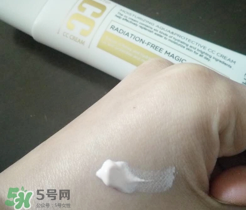 瓷肌cc霜怎么樣？瓷肌cc霜怎么用法