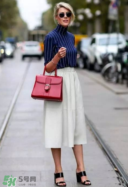 delvaux brilliant多少錢？德爾沃brilliant包包專柜價(jià)格
