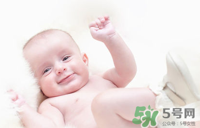 新生兒吃母乳拉稀是怎么回事？新生兒吃母乳拉稀怎么辦？