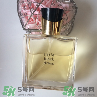 雅芳小黑裙噴霧香水怎么樣?雅芳小黑裙噴霧香水好不好？