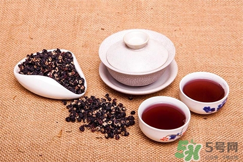 黑枸杞可以天天喝嗎？黑枸杞泡水一天喝幾次