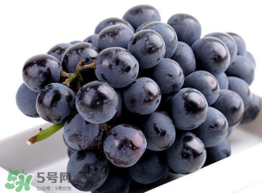夏黑葡萄皮能吃嗎？夏黑葡萄怎么吃？