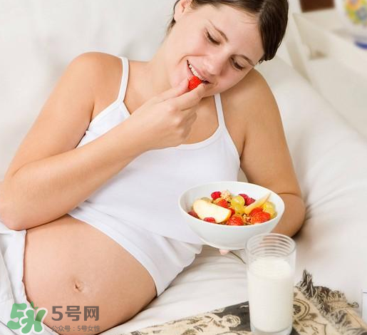 孕婦吃甜食寶寶會頭大嗎？孕期吃甜食寶寶會頭變大嗎？