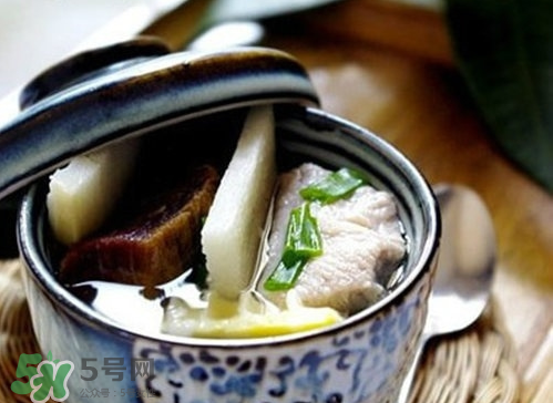 榴蓮殼燉排骨殼能吃嗎？榴蓮殼燉排骨什么味道？