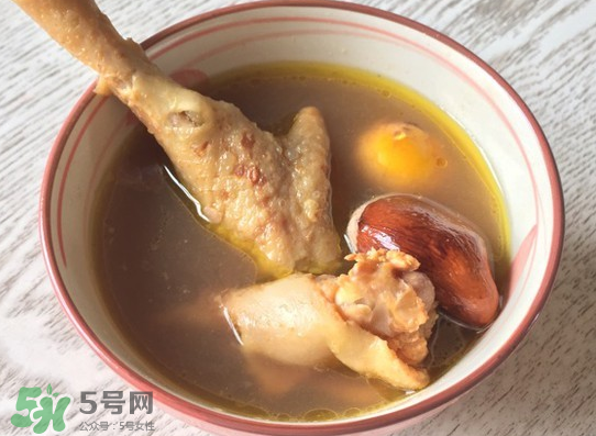 榴蓮殼煲雞湯殼能吃嗎？榴蓮殼煲雞湯殼好喝嗎？