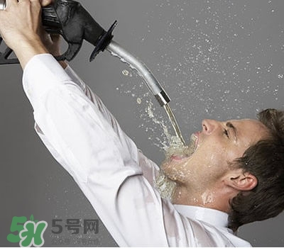 腎結(jié)石怎么治最好？腎結(jié)石的醫(yī)治方法