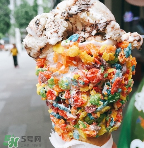 emack bolio's堆疊冰淇淋多少錢？堆疊冰淇淋好吃嗎？