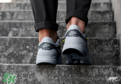 asphalt gold與耐克air max 1聯(lián)名多少錢？為什么這么貴？