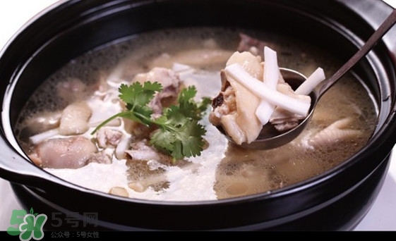 椰子雞屬于什么菜系？椰子雞要什么配料