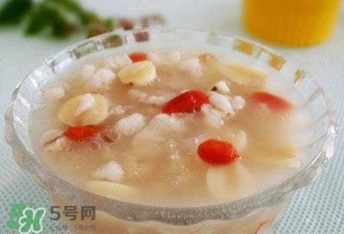 新鮮蓮子可以煮粥嗎？蓮子熬粥需要去芯嗎？