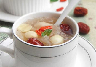 新鮮蓮子可以燉湯嗎？新鮮蓮子怎么煲湯？