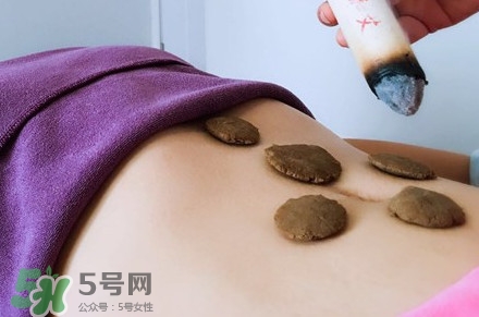 三伏灸一療程多少錢？三伏灸和三伏貼的區(qū)別