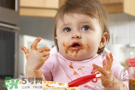 輔食添加過早的危害？為什么不能過早的添加輔食？