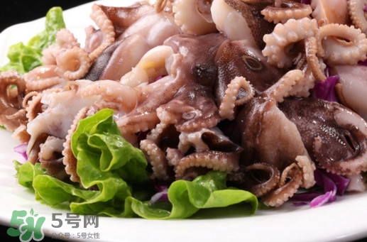 八爪魚頭里面的能吃嗎？八爪魚的墨汁可以吃嗎