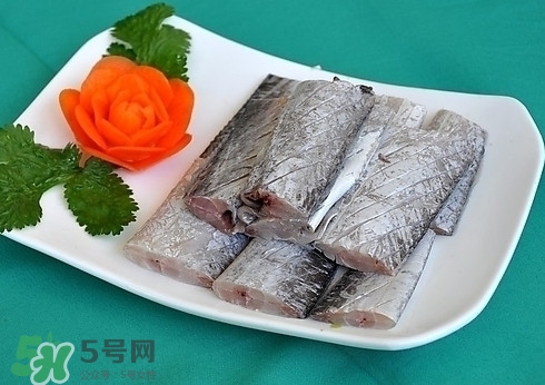 帶魚是深海魚嗎？帶魚是海鮮嗎