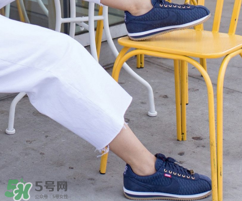mister cartoon與nike cortez45周年聯(lián)名鞋子什么時候發(fā)售？