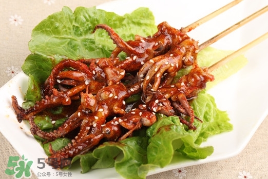 鐵板魷魚怎么做好吃？鐵板魷魚使用了什么香料